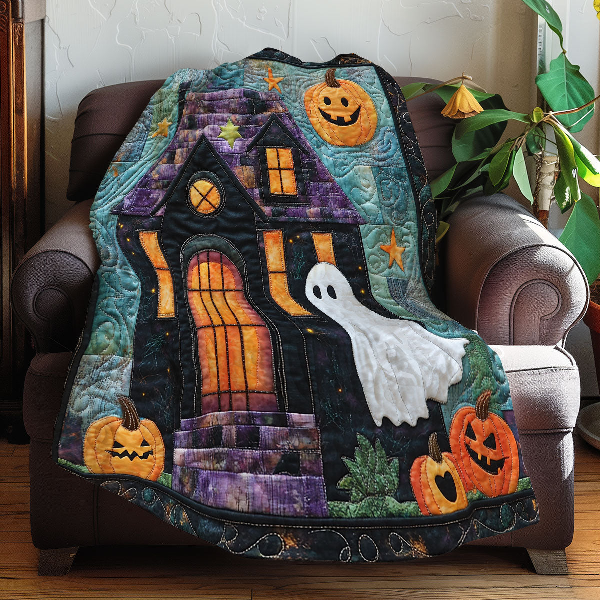 House With Ghost XR0108035CL Quilt