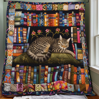 Sleeping Cat And Books XR2608005CL Quilt