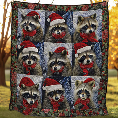 Christmas Raccoon Snuggles WN1508079CL Quilt