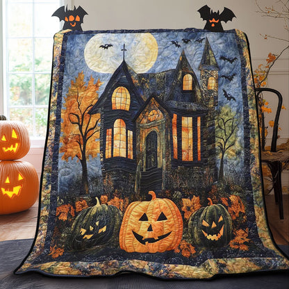 Ghostly House WN0308010CL Quilt