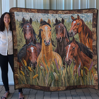 Horse Grazing WN0808105CL Quilt