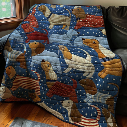 Dachshund On Street WM2607001CL Quilt