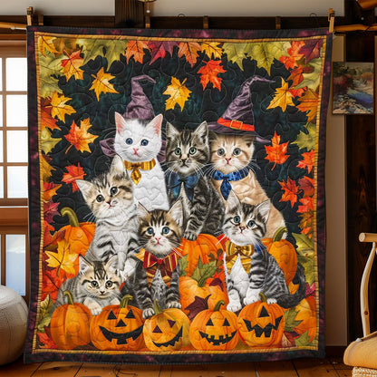 Creepy Cats Carnival WN2608014CL Quilt