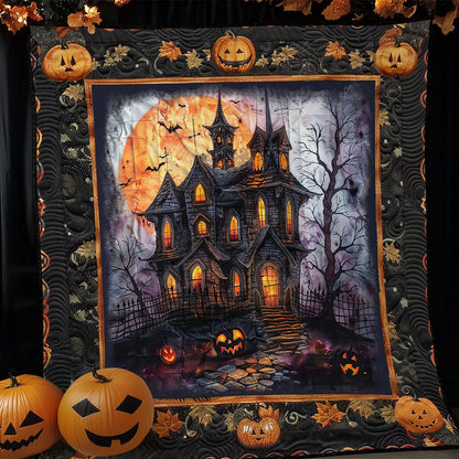 Ghostly Halloween Tower WN1908093CL Quilt