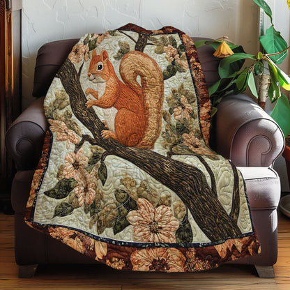 Playful Squirrel WN0708046CL Quilt