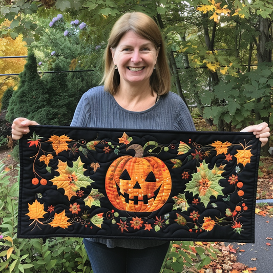 Pumpkin Halloween XR1009032CL Quilted Table Runner