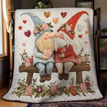 Loving Gnome Kiss WN2512041CL Quilt