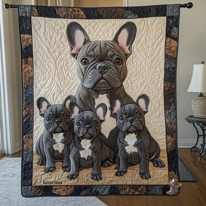 Bulldog Family  WU0511051CL Quilt