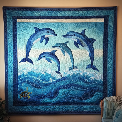 Jumping Dolphins XR1312011CL Quilt