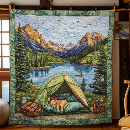 Dog Camping WY1811039CL Quilt