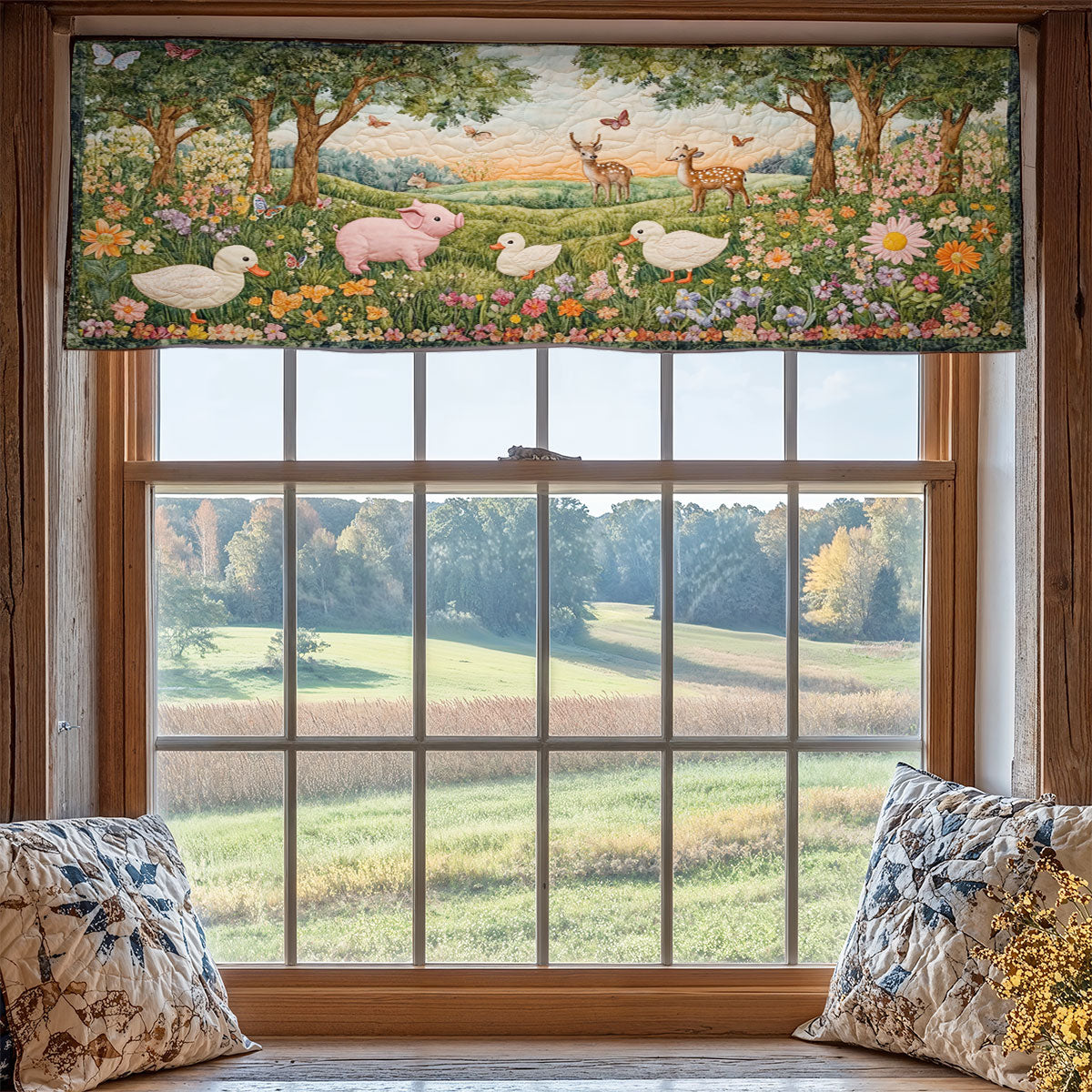 Farmyard Friends WJ2103063CL Quilted Valance