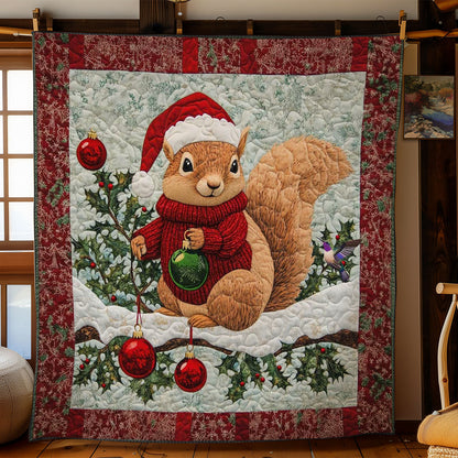 Cozy Christmas Squirrel WN0711023CL Quilt