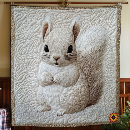 White Squirrel WY2011039CL Quilt