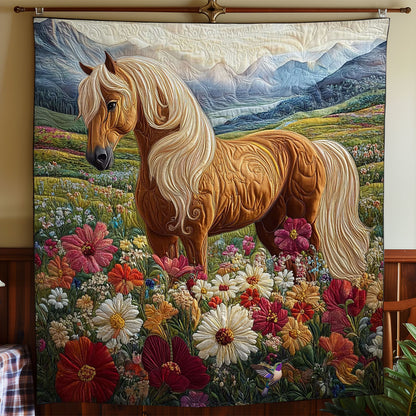 Horse In Highland WY0312044CL Quilt