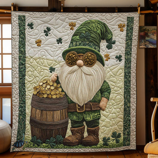 Festive Gnome Gold WN1912018CL Quilt