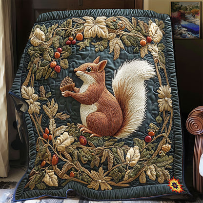 Squirrel In Acorns Wreath WY2312060CL Quilt