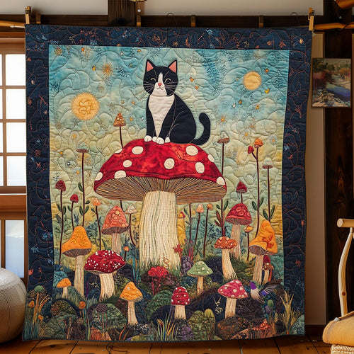 Tuxedo Cat's Magical Mushroom WN2011123CL Quilt