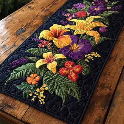 Flowers WY2802048CL Quilted Table Runner