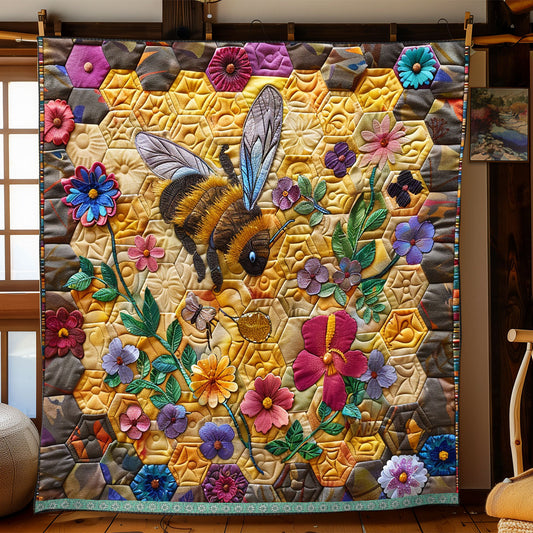 Floral Beehive WP0609020CL Quilt