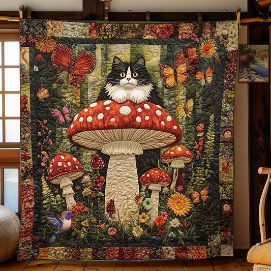 Tuxedo Cat's Mushroom Forest WN2011125CL Quilt