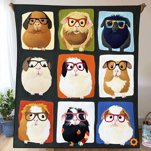 Glasses Wearing Guinea Pigs WY1211018CL Quilt