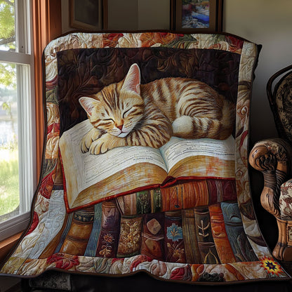 Sleeping Cat In Book WY1112019CL Quilt