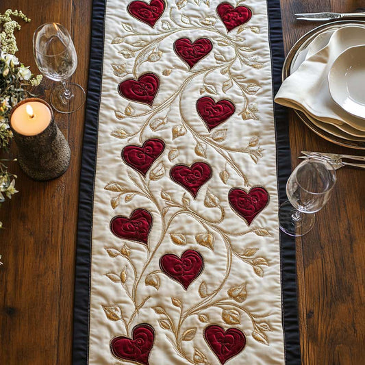 Heart Vine WP3012041CL Quilted Table Runner