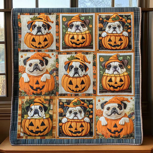 Bulldog Pumpkin WN2609001CL Quilt