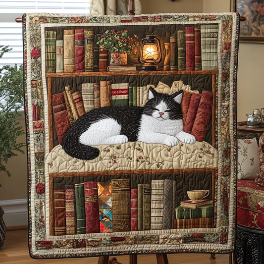 Cozy Bookshelf Cat WG0912013CL Quilt