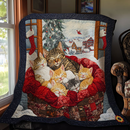 Winter Sleeping Cat WY2711042CL Quilt