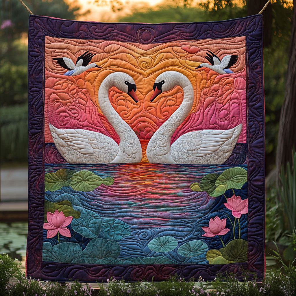 Couple Swan Lotus WT1901028CL Quilt