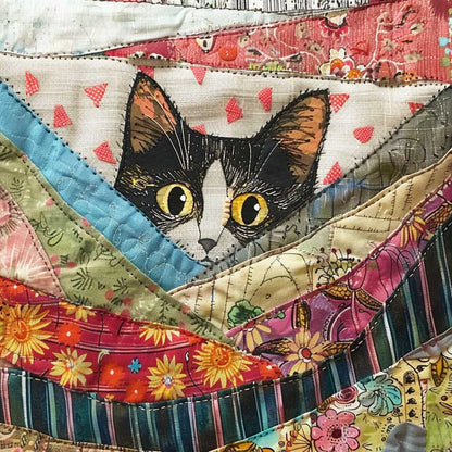 Peeking Cat WJ0108019CL Quilt