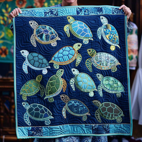 Turtle Mingle XR0908012CL Quilt